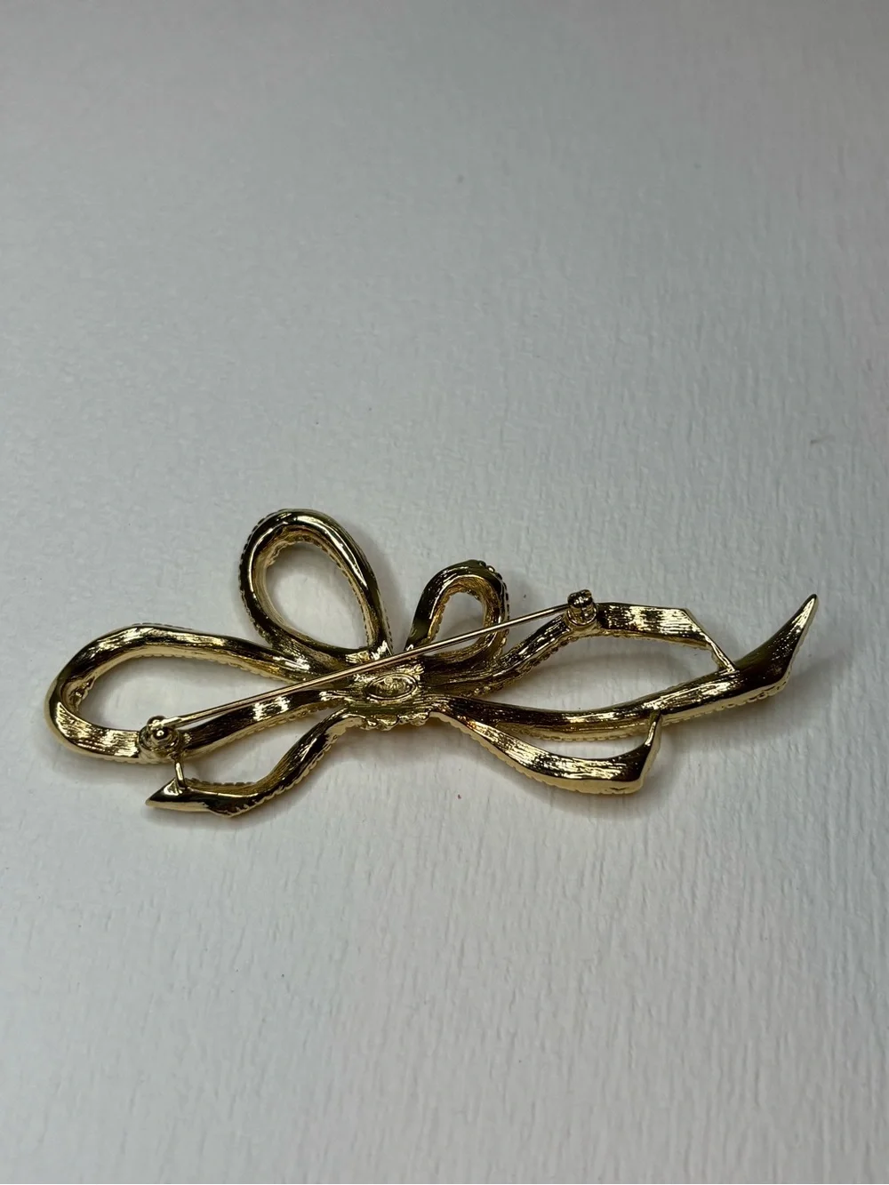Vintage Trifari Gold Tone Bow Brooch Pin